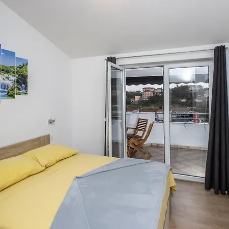 Mia Apartment *